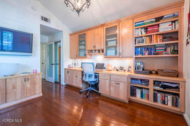 600 Rancho Road Thousand Oaks, CA 91362 - Photo 19 of 48 600 Rancho Rd Thousand Oaks CA-small-022