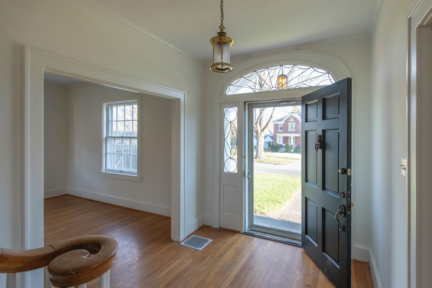 1404 Fontaine Road Lexington, KY 40502 - Photo 4 of 51 Photo 4