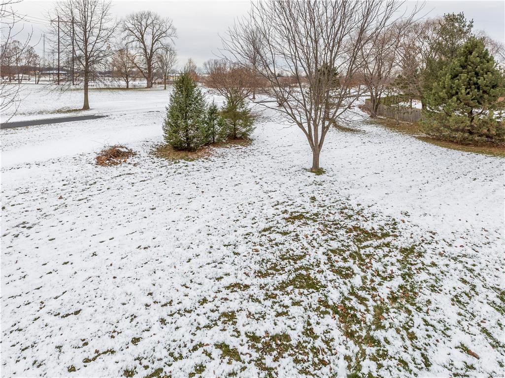 401 Copper Bend Road Maryville, IL 62062 - Photo 11 of 33 Gallery Image 11