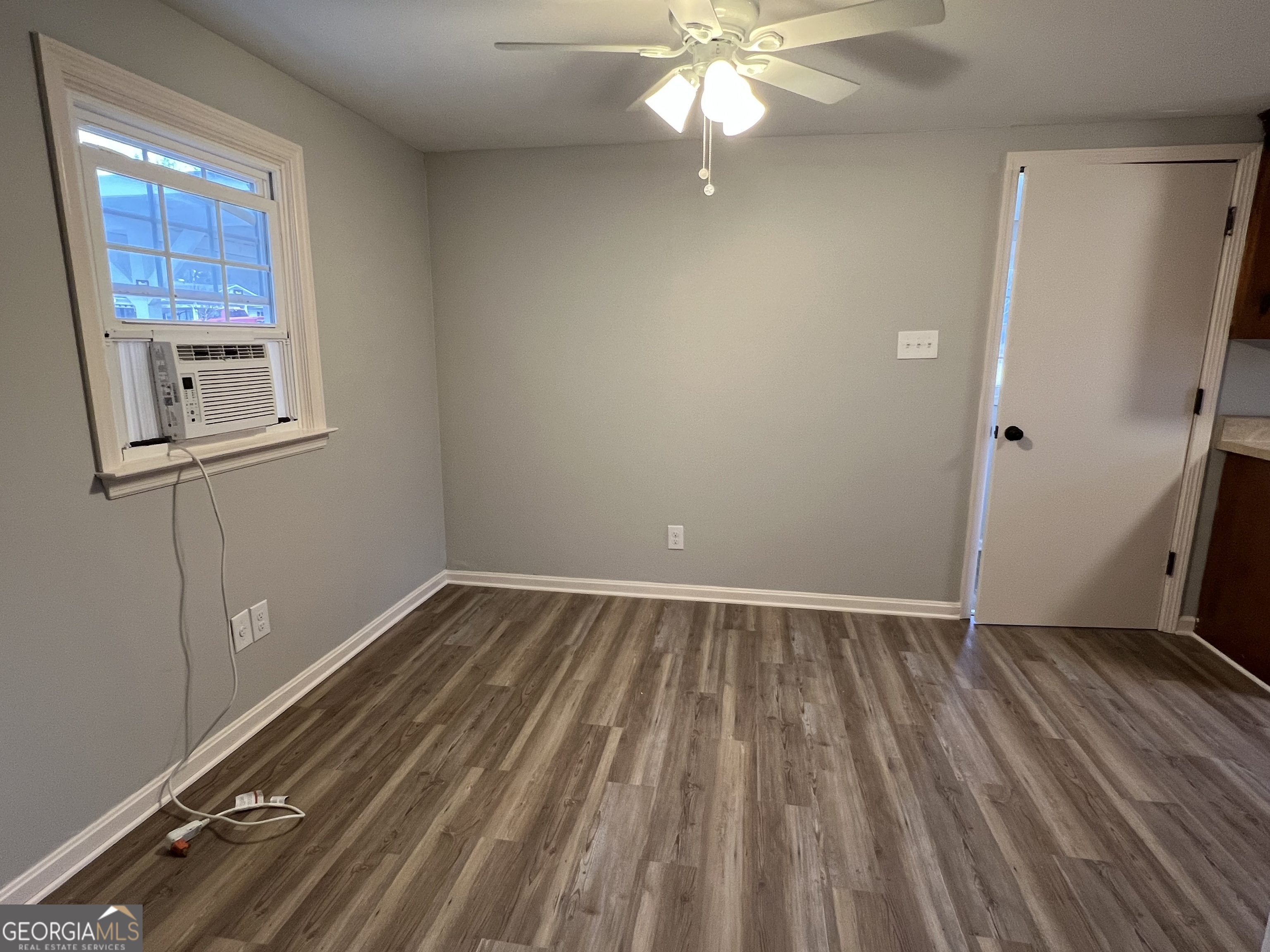 81 Langston Avenue Forsyth, GA 31029 - Photo 21 of 27 dining room/breakfast area