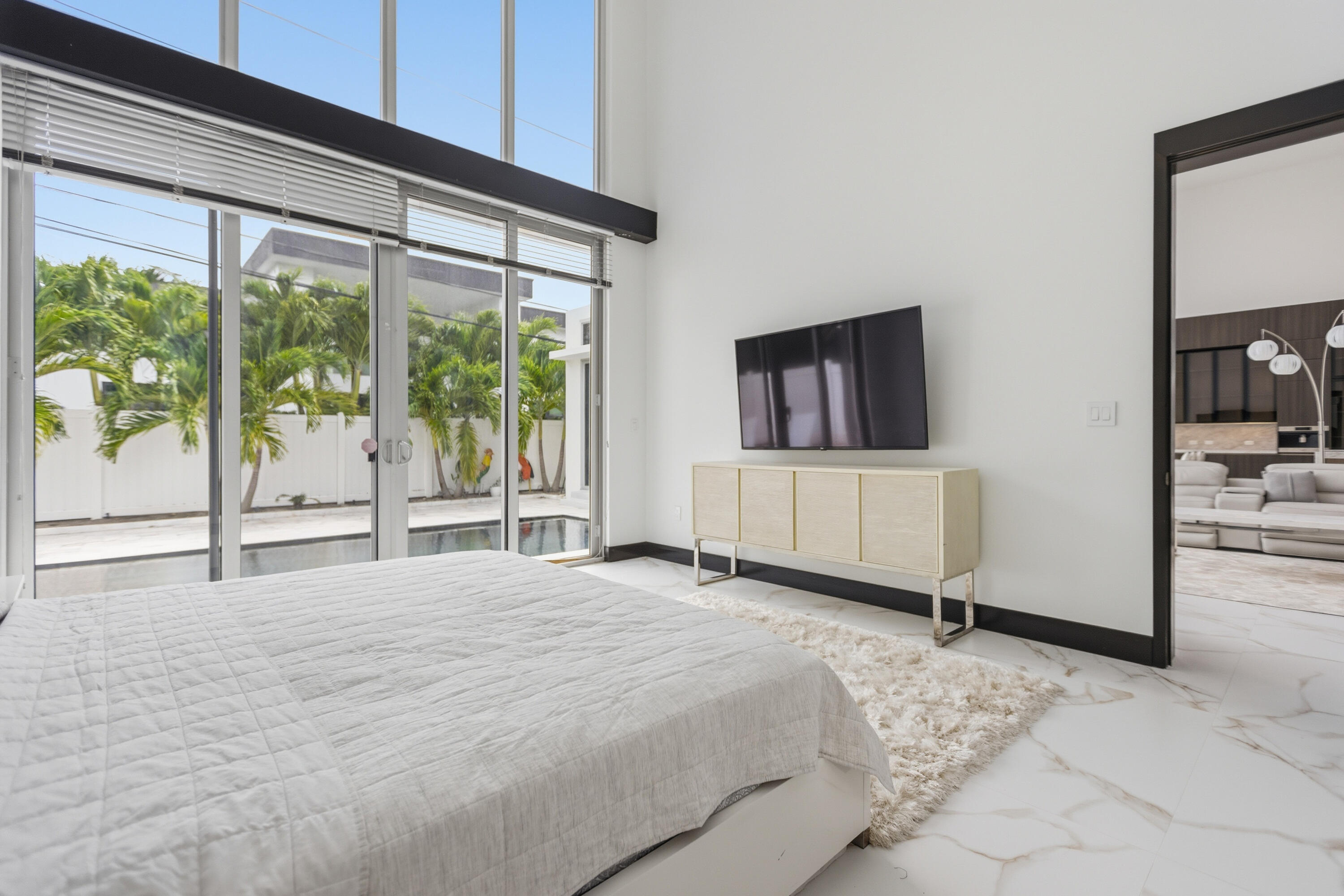 284 Northeast 7th Street Boca Raton, FL 33432 - Photo 38 of 56 284 NE 7th Street-0472