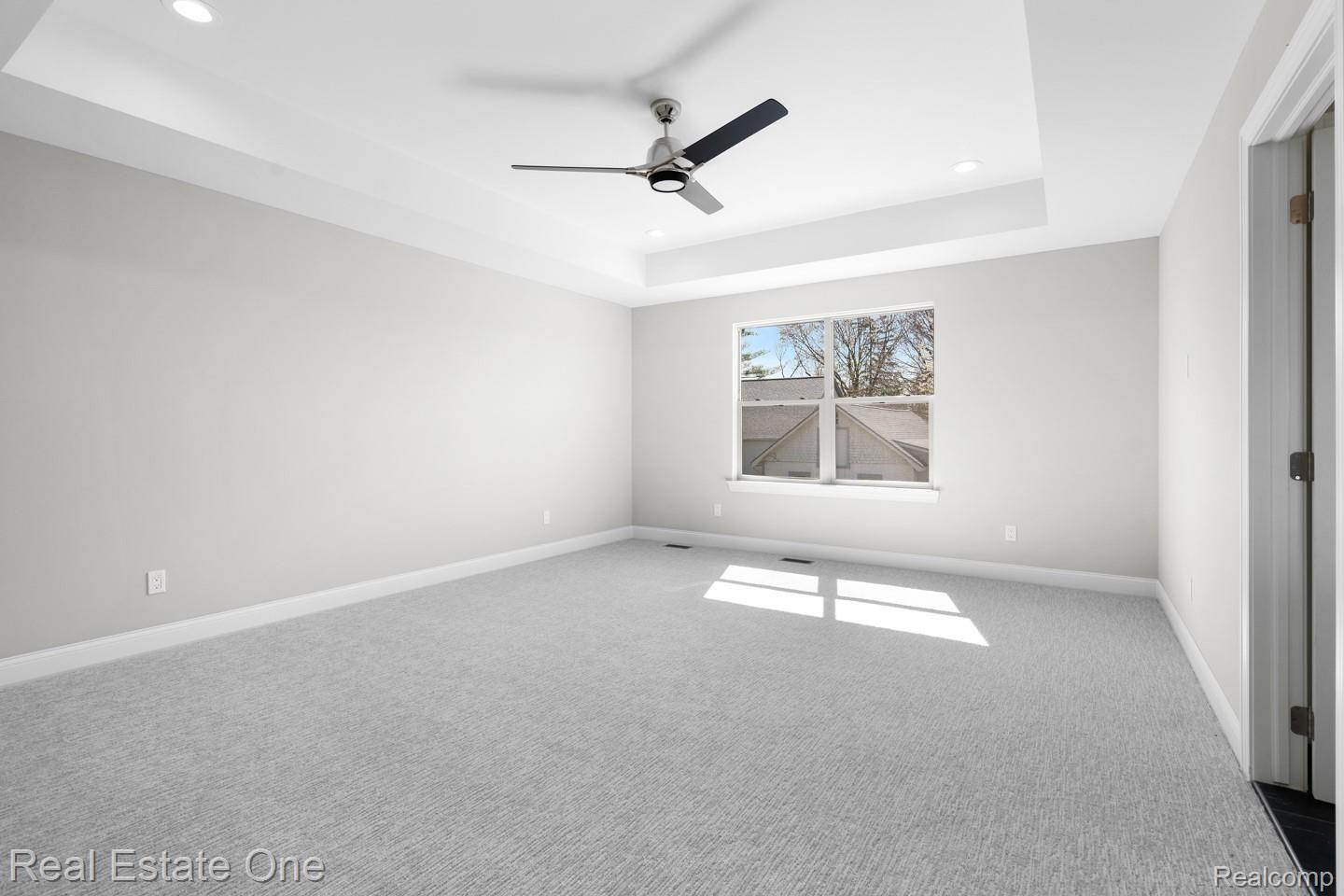 1978 Nottingham Drive Rochester, MI 48307 - Photo 27 of 44 DSC01088.jpg
