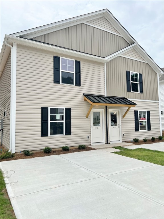 318 Noble Lane Pendleton, SC 29670 - Photo 2 of 36