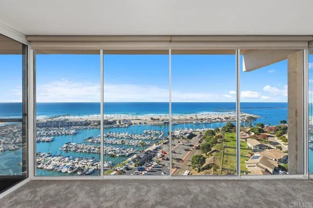 $1,399,000 | 1200 Harbor Drive, Unit 16B, Oceanside, CA 92054