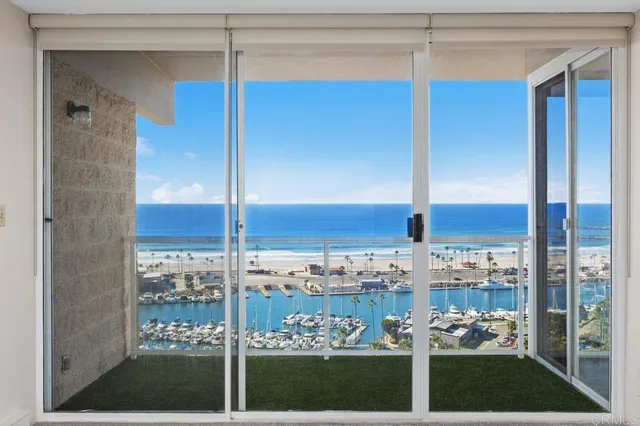 $1,399,000 | 1200 Harbor Drive, Unit 16B, Oceanside, CA 92054