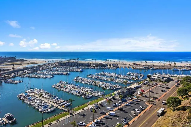 $1,399,000 | 1200 Harbor Drive, Unit 16B, Oceanside, CA 92054