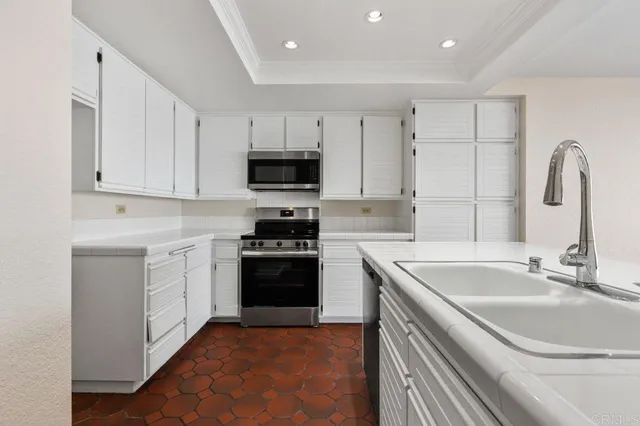 $1,399,000 | 1200 Harbor Drive, Unit 16B, Oceanside, CA 92054