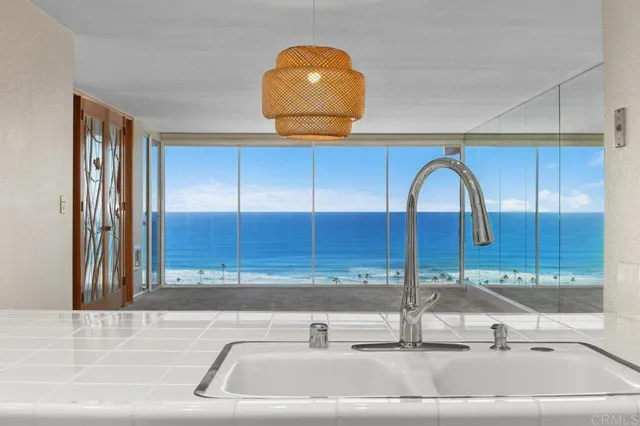 $1,399,000 | 1200 Harbor Drive, Unit 16B, Oceanside, CA 92054