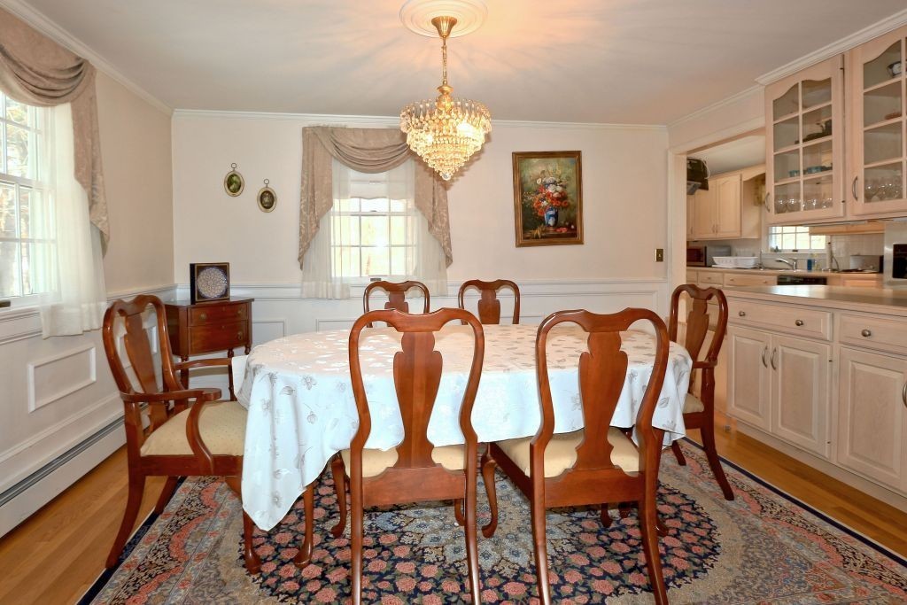 29 Oxbow Road Wayland, MA 01778 - Photo 11 of 21