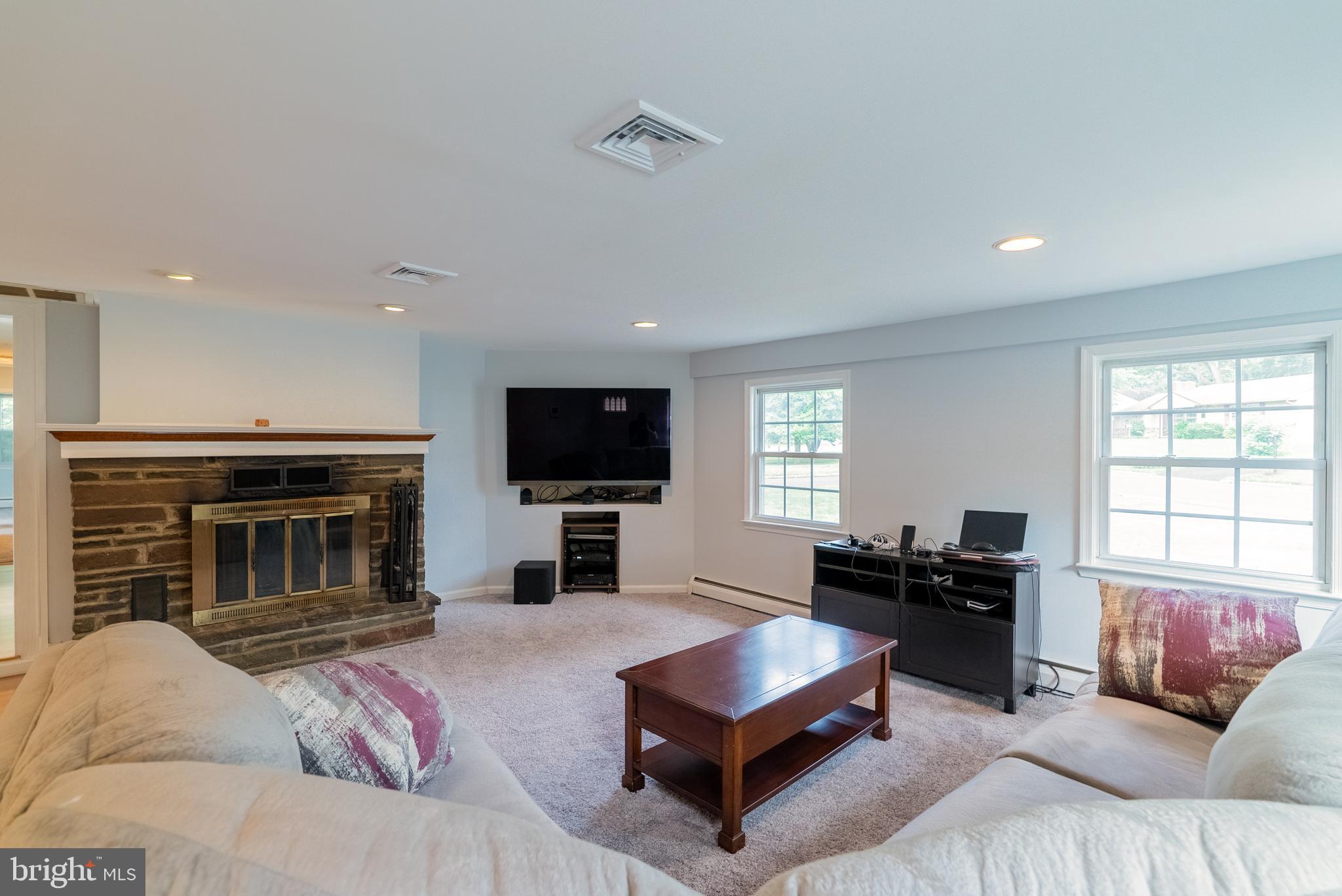 40 Corson Road Conshohocken, PA 19428 - Photo 12 of 26 Family Room