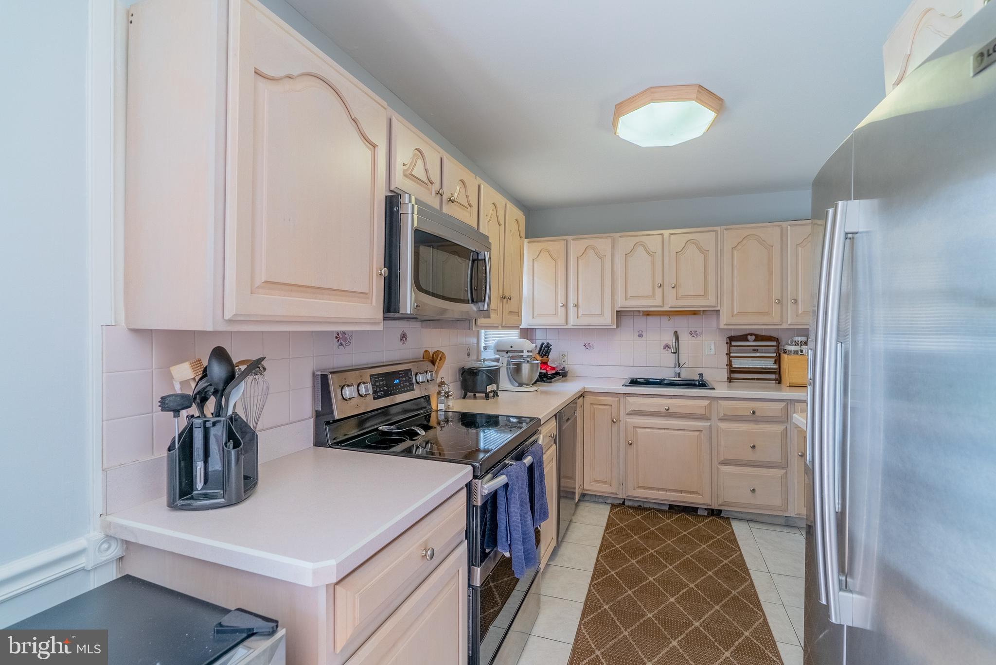 40 Corson Road Conshohocken, PA 19428 - Photo 7 of 26 Kitchen