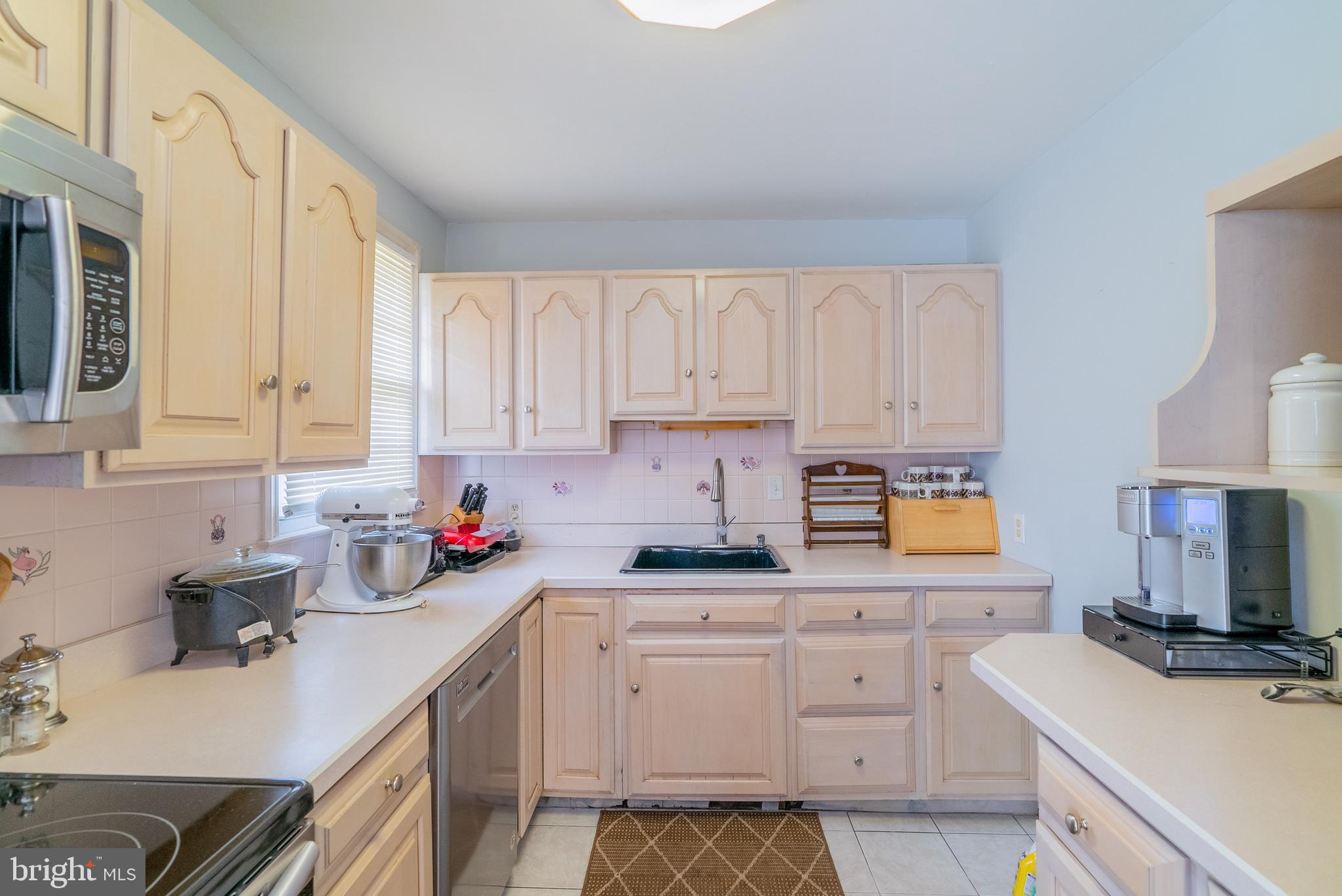 40 Corson Road Conshohocken, PA 19428 - Photo 9 of 26 Kitchen
