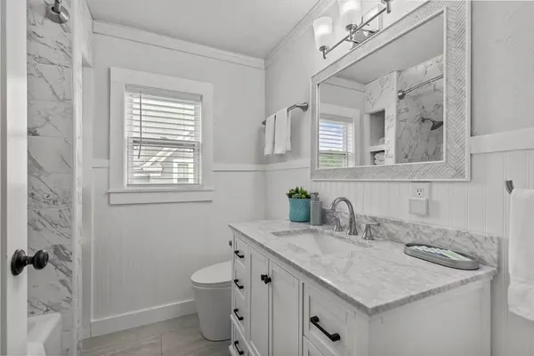 $329,900 | 431 East Summer Street, Appleton, WI 54911
