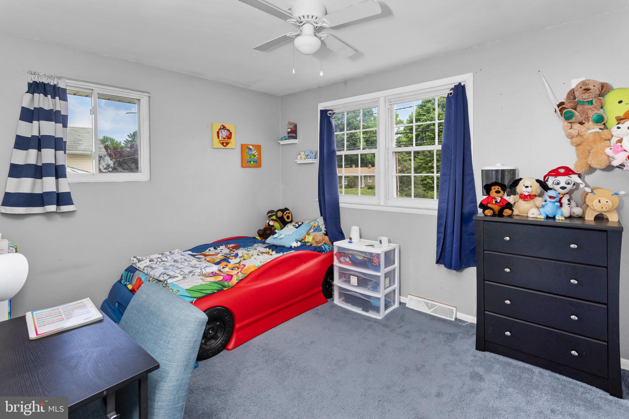809 Woodlane Road Edgewater Park, NJ 08010 - Photo 23 of 30