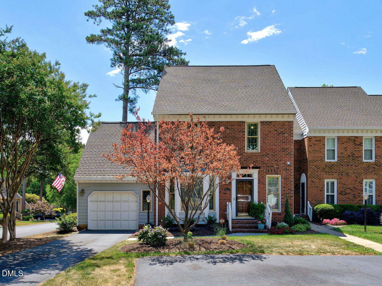 6012 Tenter Banks Square Raleigh, NC 27609 - Photo 18 of 30 001-1280x960-main-exterior