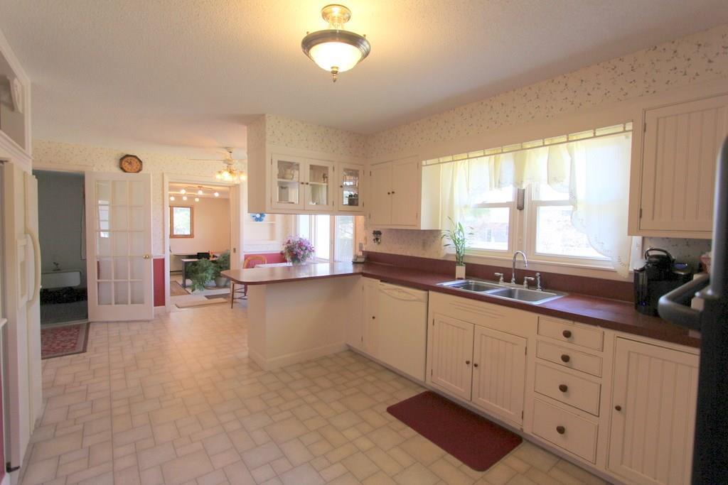 34 Gilbert Street Orono, ME 04473 - Photo 8 of 35 Photo