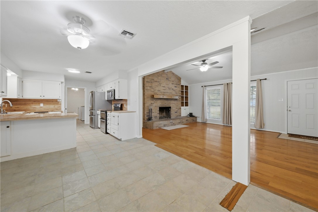16479 Riva Ridge Road College Station, TX 77845 - Photo 4 of 46 Gallery Image 4