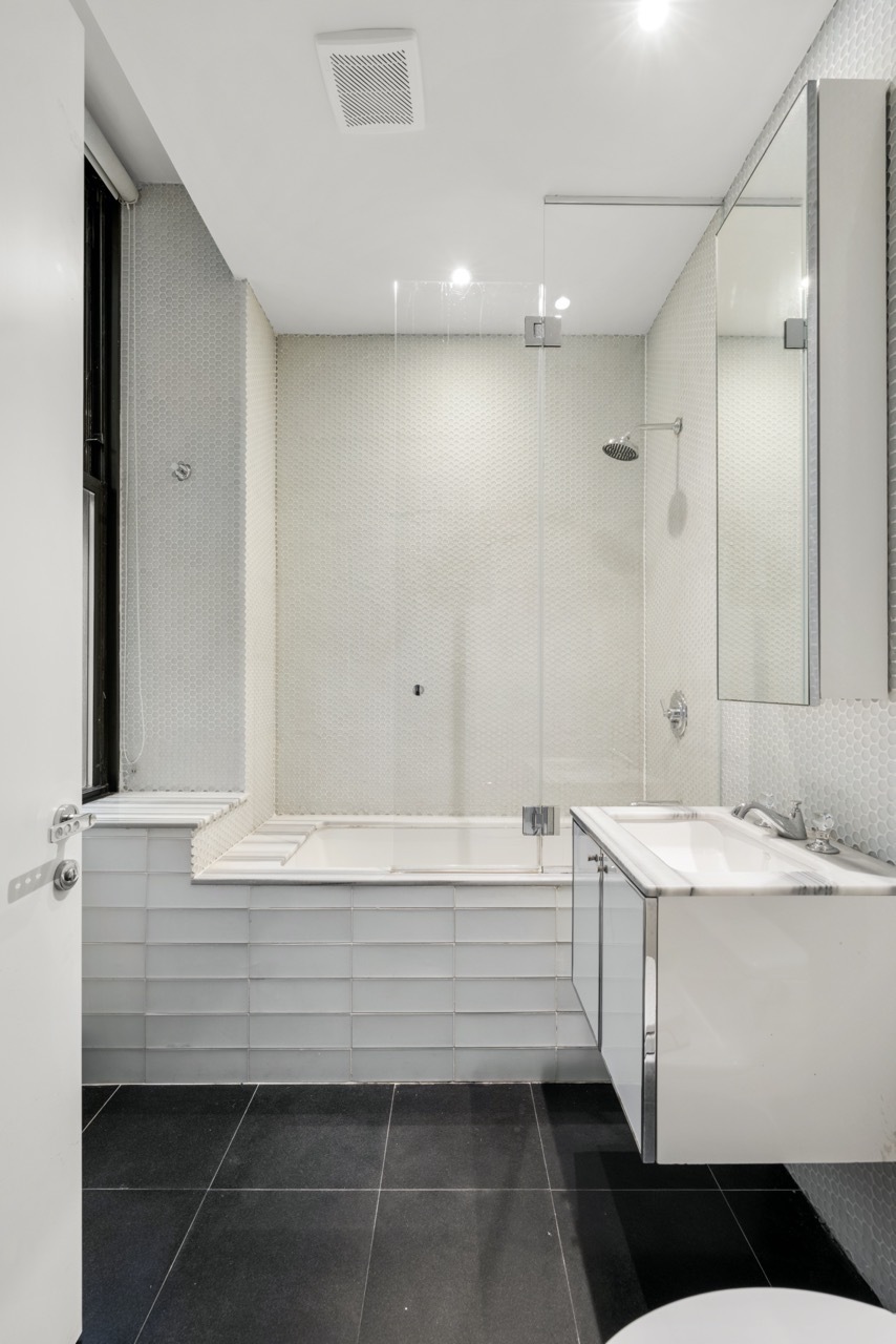 25 Broad Street, Unit 9S Manhattan, NY 10004 - Photo 11 of 23