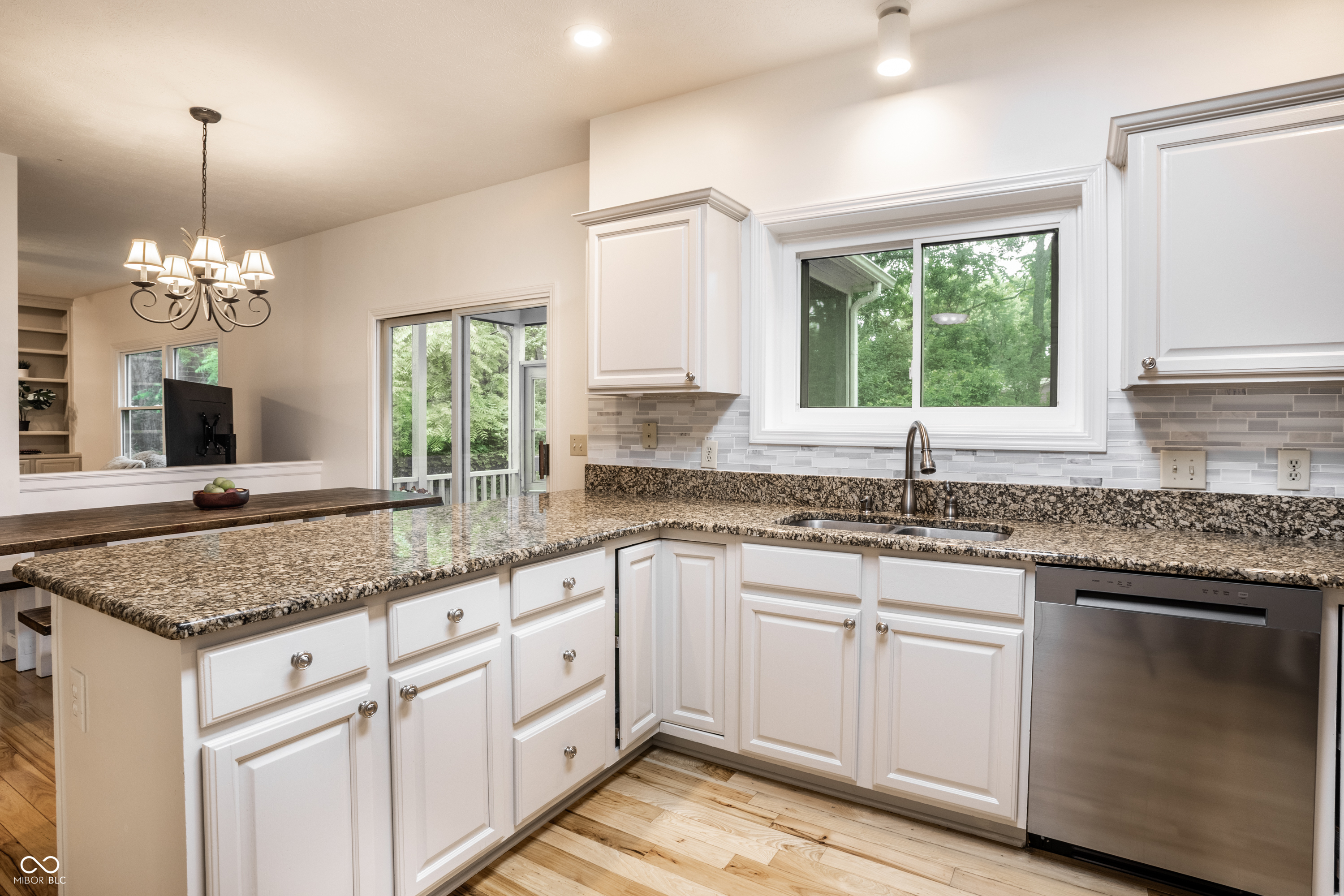 9160 Stratton Court Fishers, IN 46037 - Photo 13 of 52