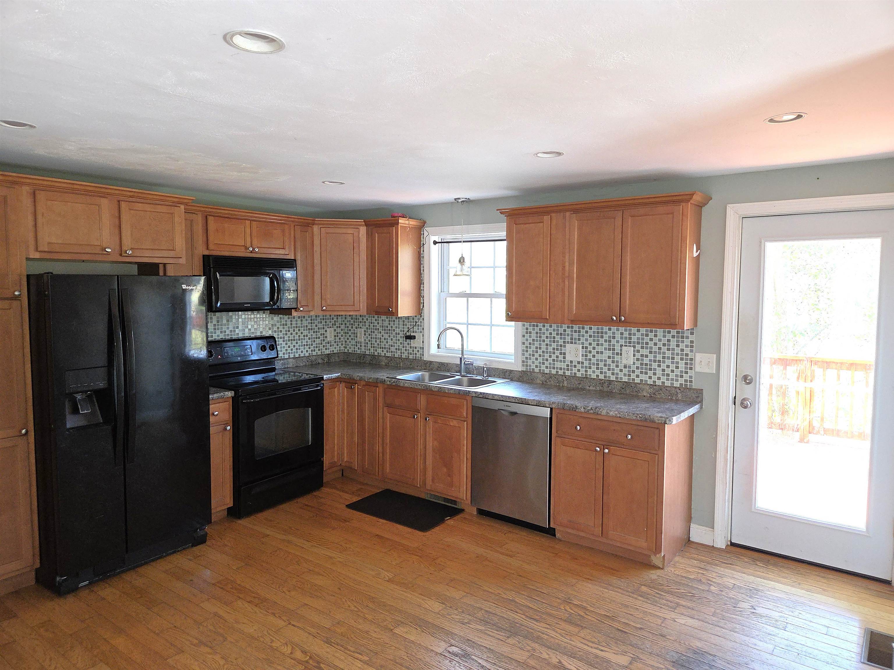 6 B North Road Deerfield, NH 03037 - Photo 15 of 47 Gallery Image 15