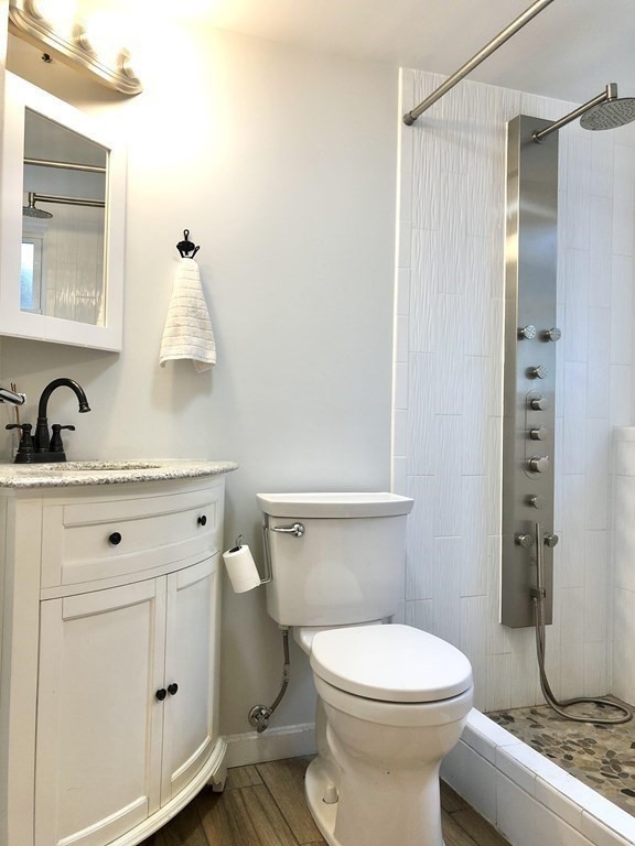 85 Alba Road Wellesley, MA 02481 - Photo 8 of 13