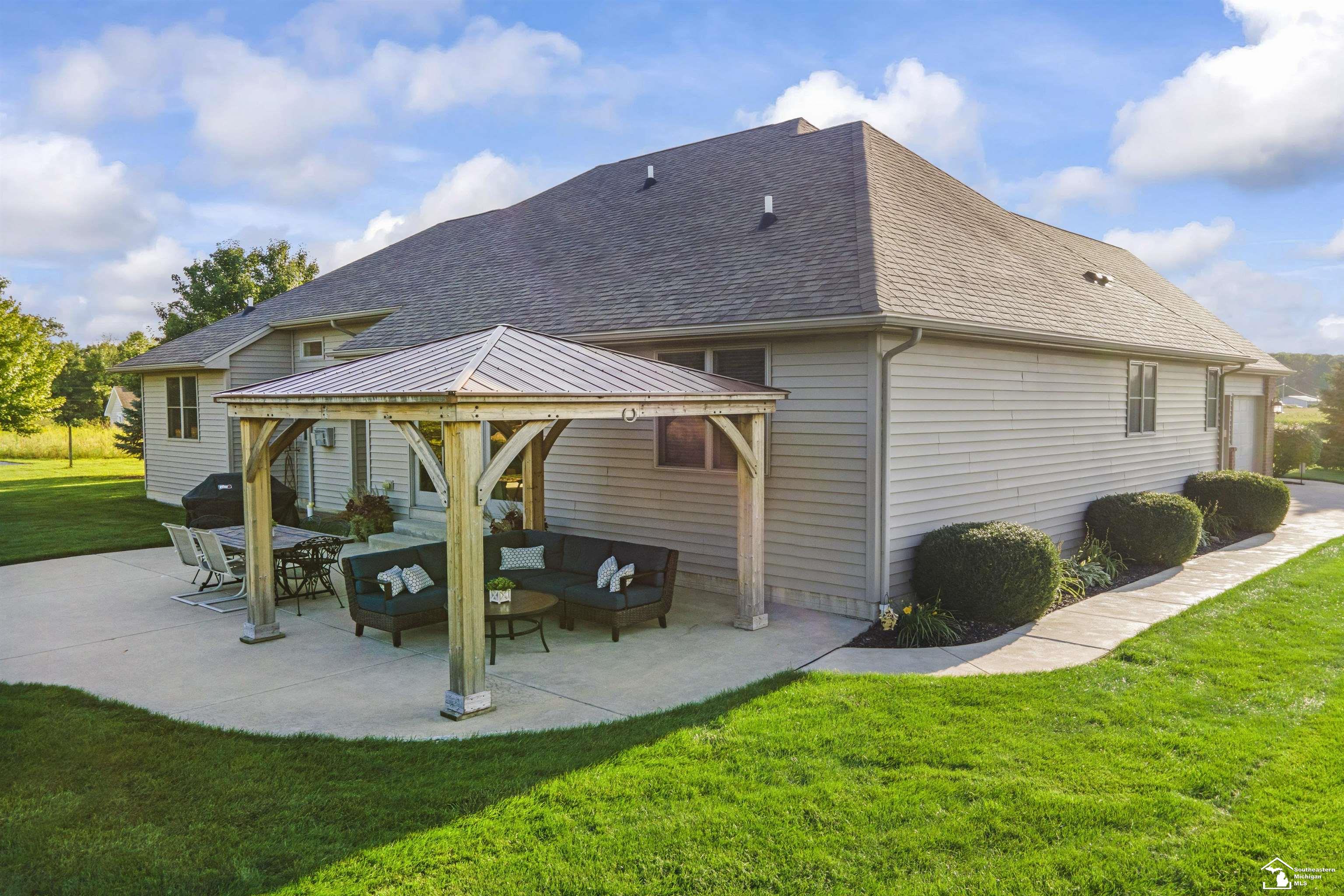 10224 Crabb Road Temperance, MI 48182 - Photo 33 of 52