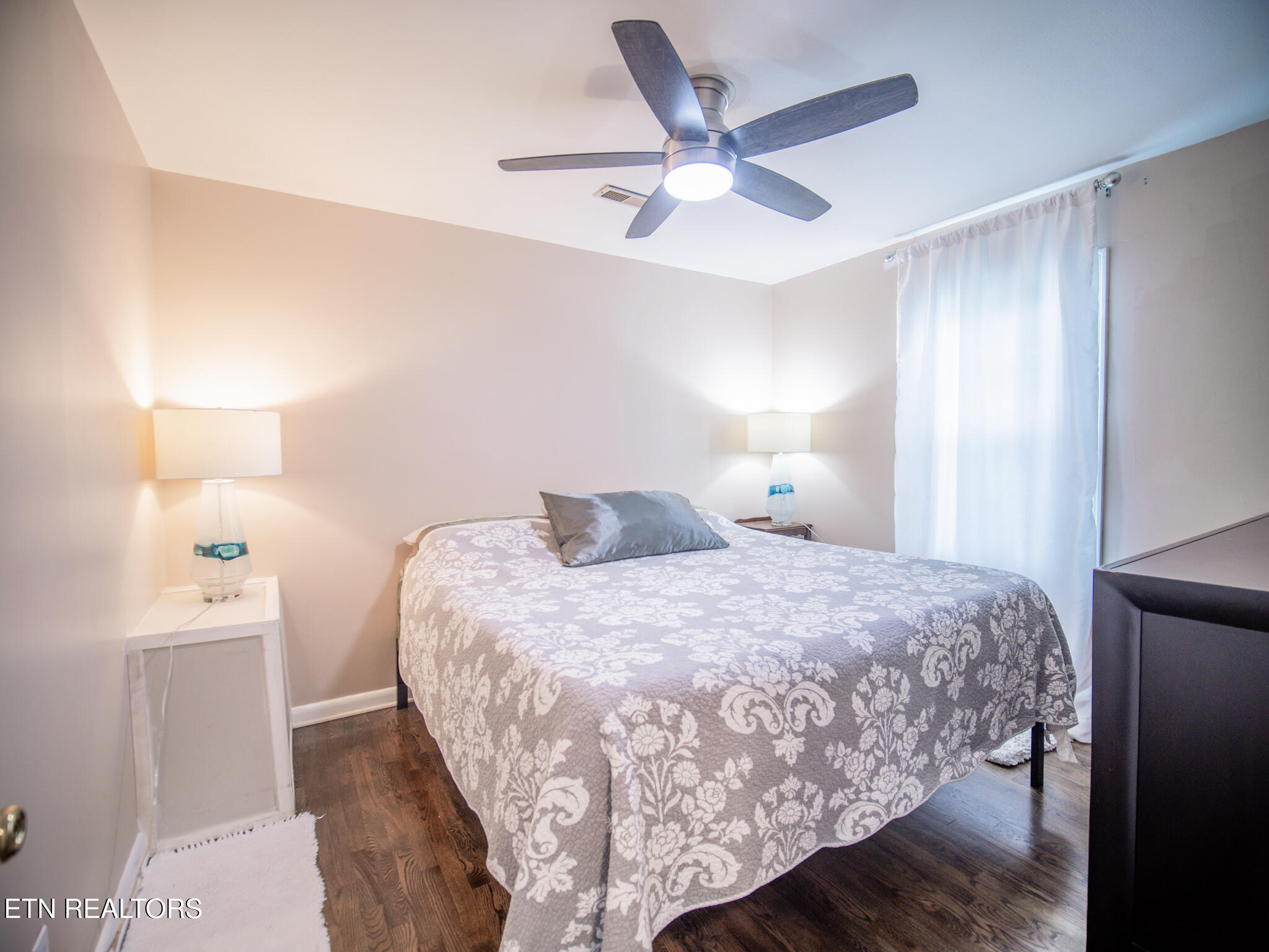 624 Tate Trotter Road Powell, TN 37849 - Photo 17 of 49 Bedroom 1