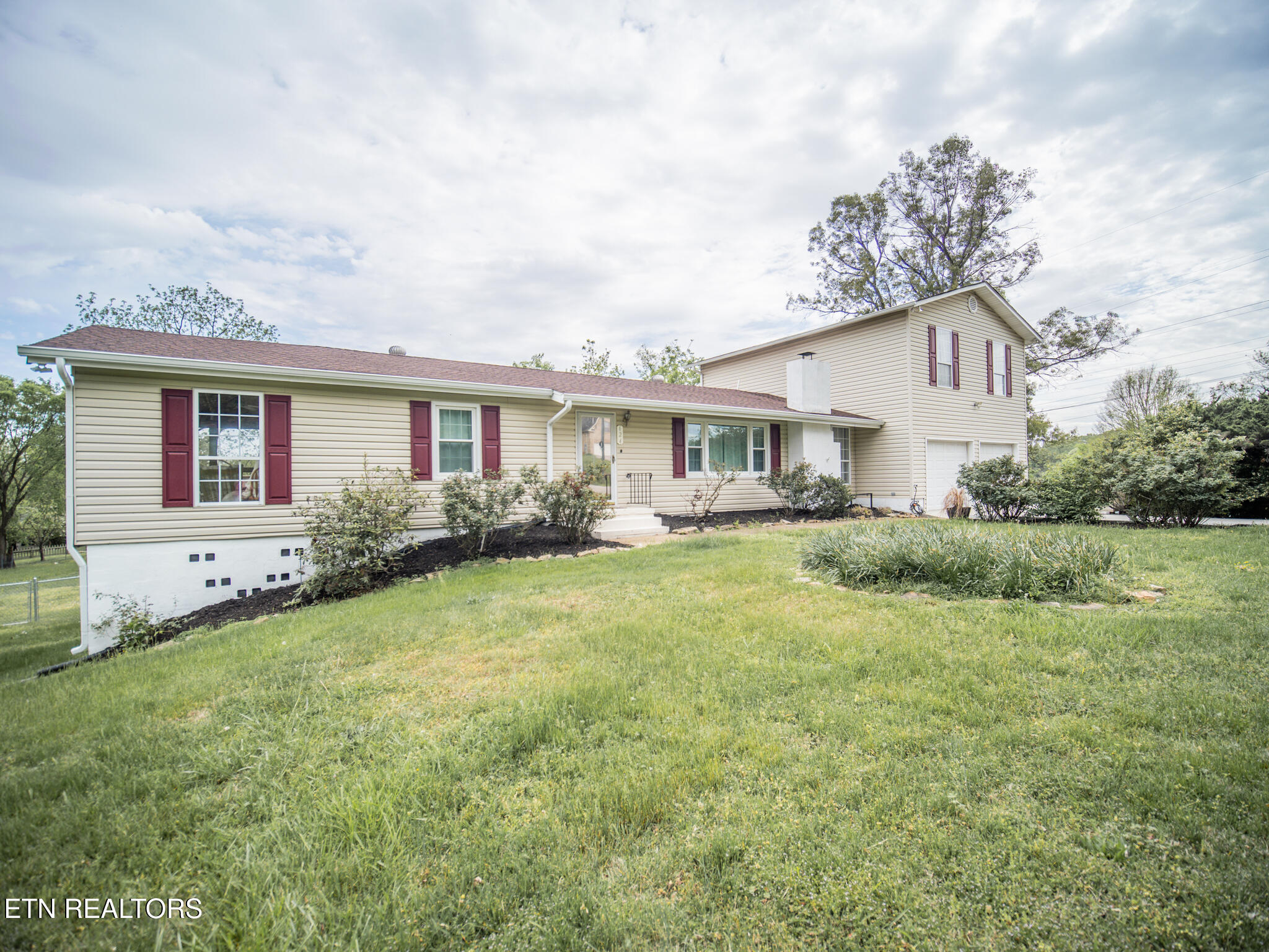 624 Tate Trotter Road Powell, TN 37849 - Photo 2 of 49 Front