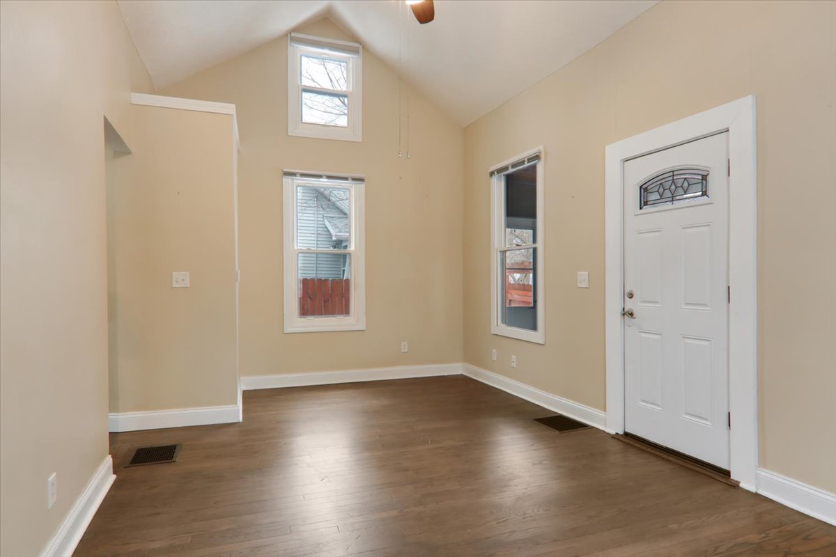 1212 North Madison Street Bloomington, IL 61701 - Photo 5 of 15