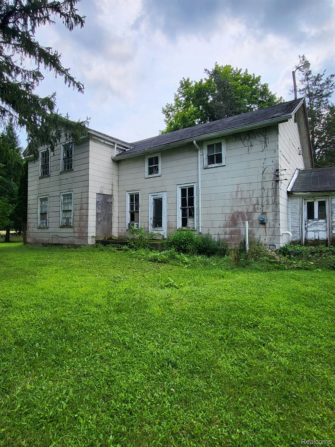 4865 North Eager Road Howell, MI 48855 - Photo 16 of 66 North side of house