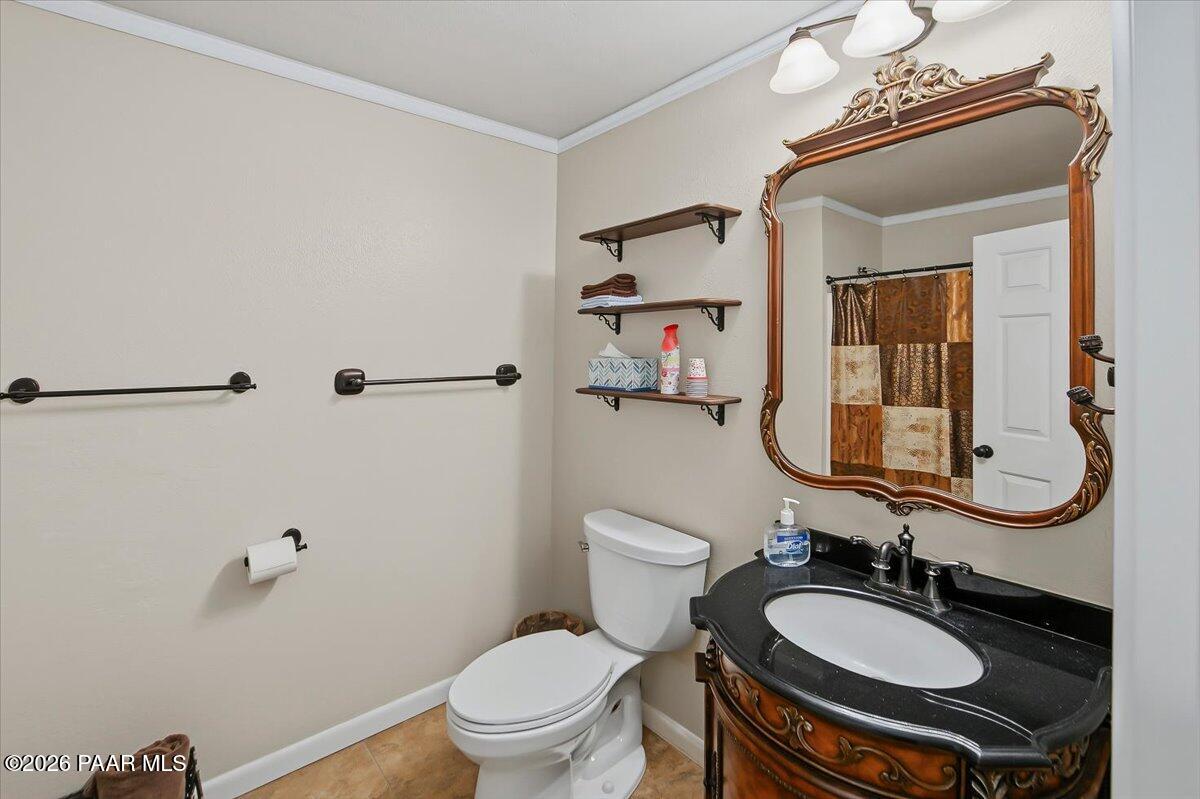 2521 West Copper Basin Road Prescott, AZ 86303 - Photo 11 of 30 11-Bathroom