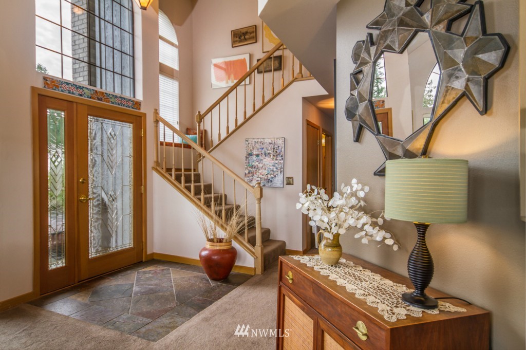 515 North Waugh Road Mount Vernon, WA 98273 - Photo 2 of 25 Gallery Image 2