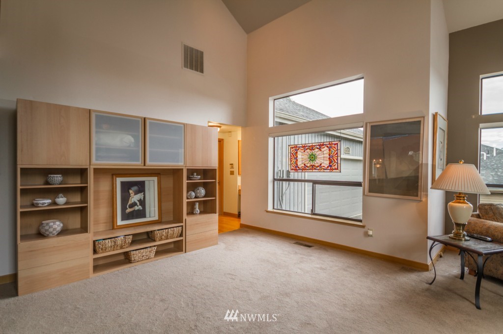 515 North Waugh Road Mount Vernon, WA 98273 - Photo 6 of 25 Gallery Image 6