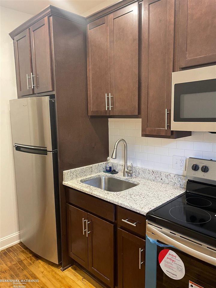 3930 Trumbull, Unit 2 Detroit, MI 48208 - Photo 9 of 17