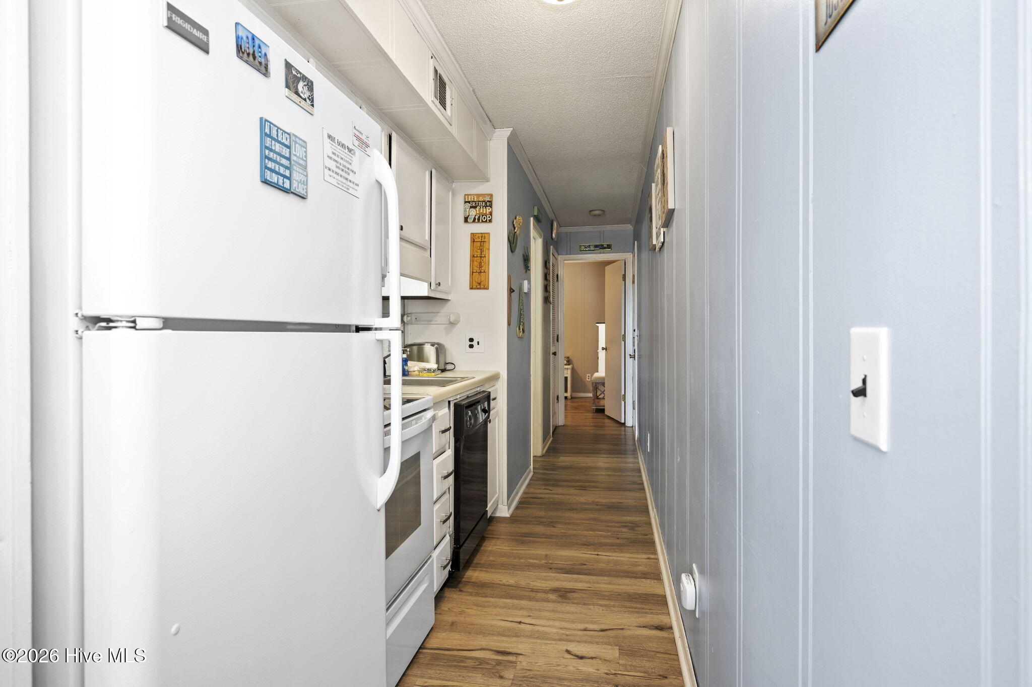 1904 East Fort Macon Road, Unit 332 Atlantic Beach, NC 28512 - Photo 12 of 58 40-web-or-mls-APATB-L332-2-25-26-010