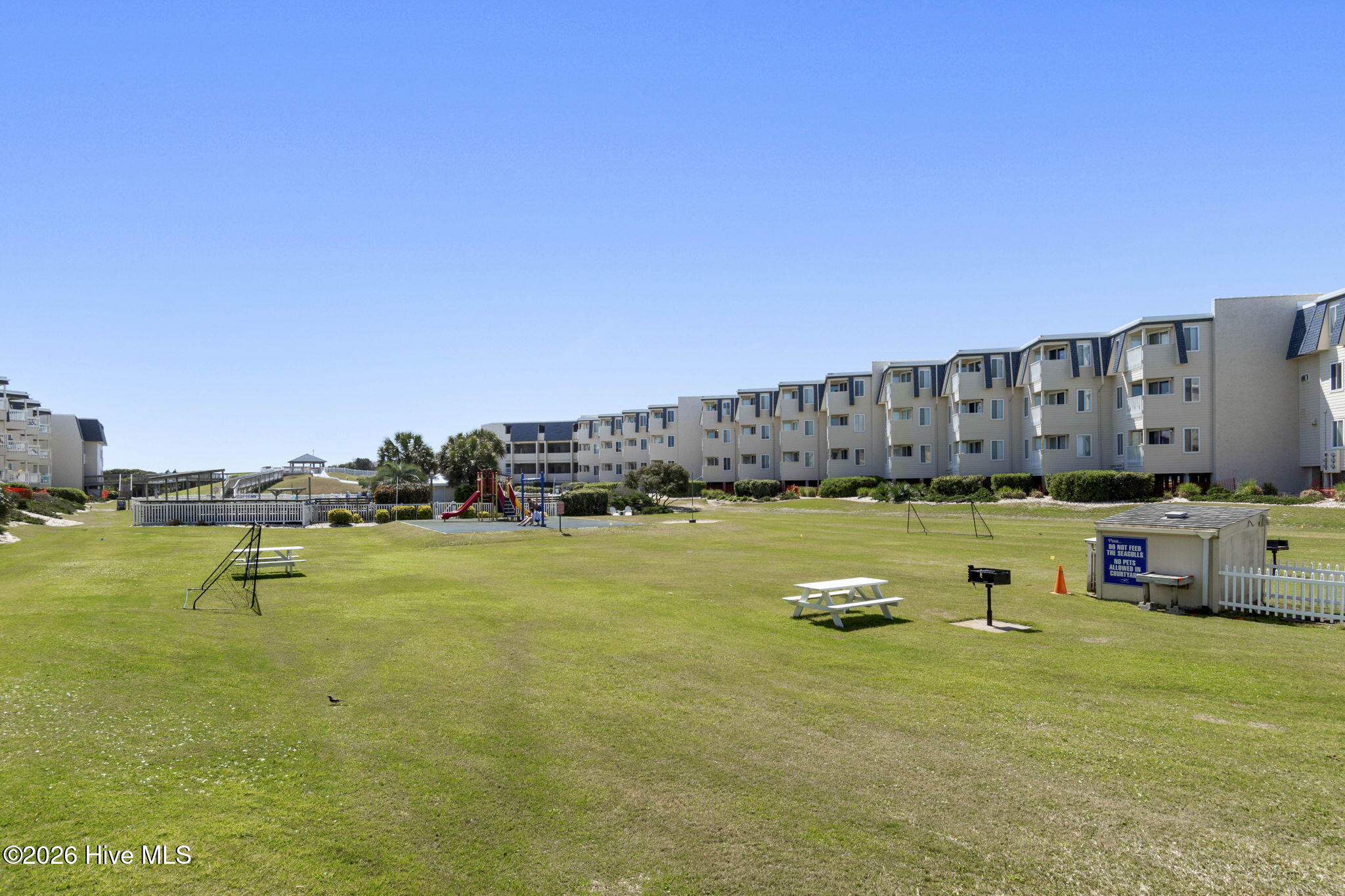 1904 East Fort Macon Road, Unit 332 Atlantic Beach, NC 28512 - Photo 49 of 58 22-web-or-mls-APATB-Complex-Mar2023-022