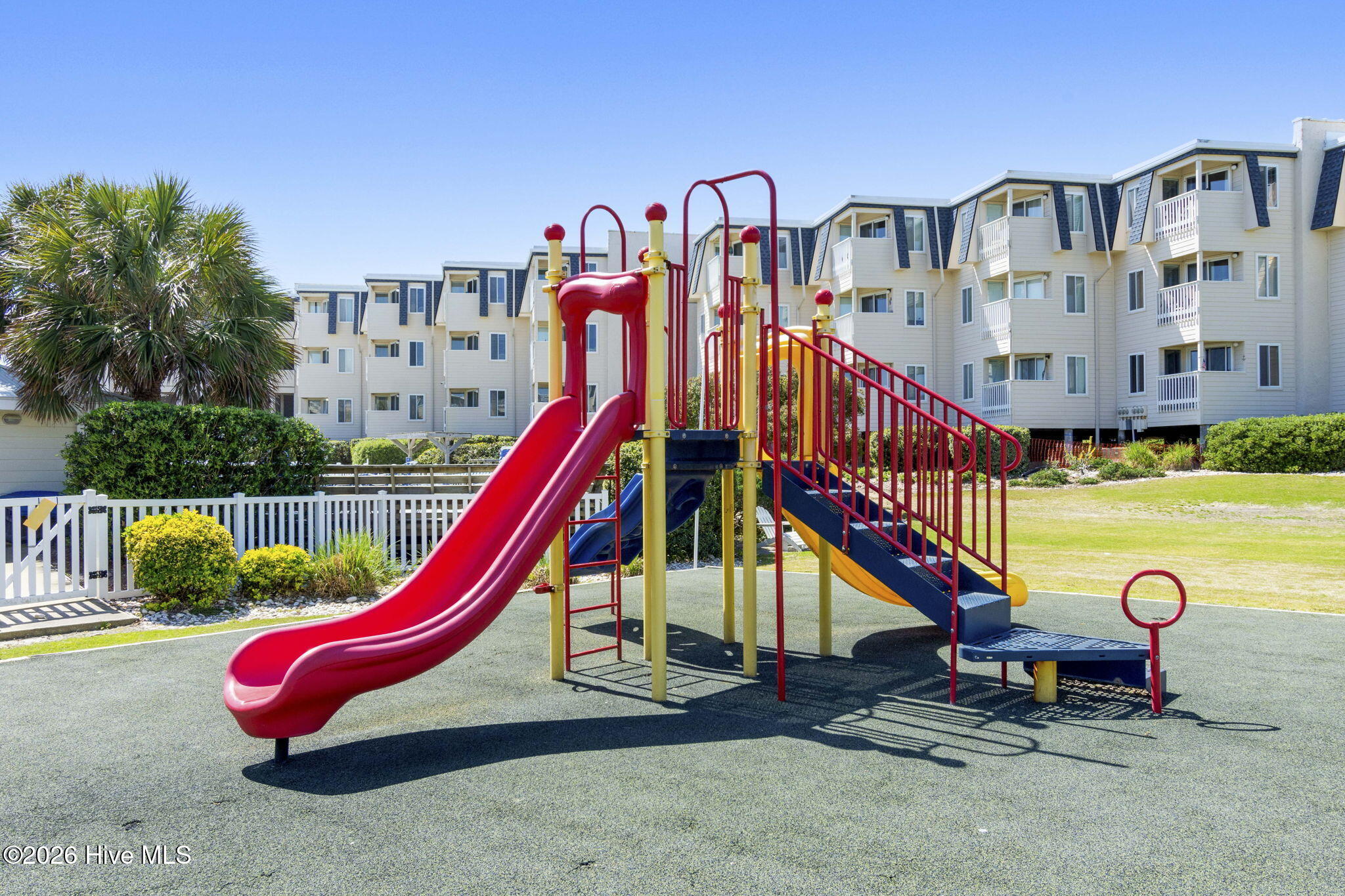 1904 East Fort Macon Road, Unit 332 Atlantic Beach, NC 28512 - Photo 56 of 58 29-web-or-mls-APATB-Complex-Mar2023-029