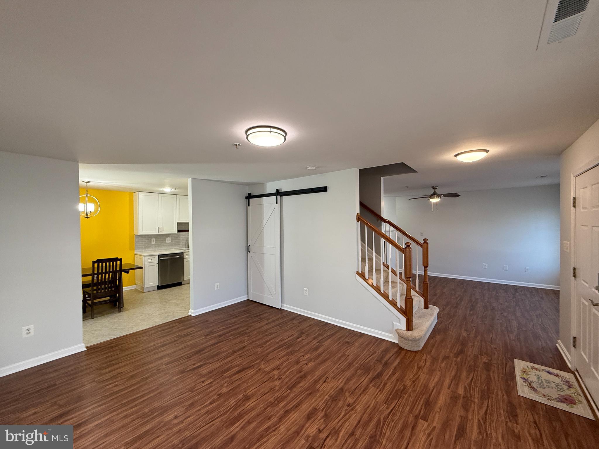 2051 Astilbe Way Odenton, MD 21113 - Photo 3 of 23