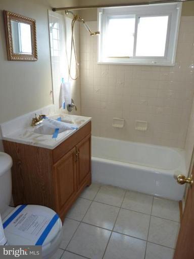 6916 Decatur Place Hyattsville, MD 20784 - Photo 11 of 14 Bath #2