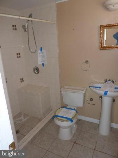 6916 Decatur Place Hyattsville, MD 20784 - Photo 9 of 14 Bath #1