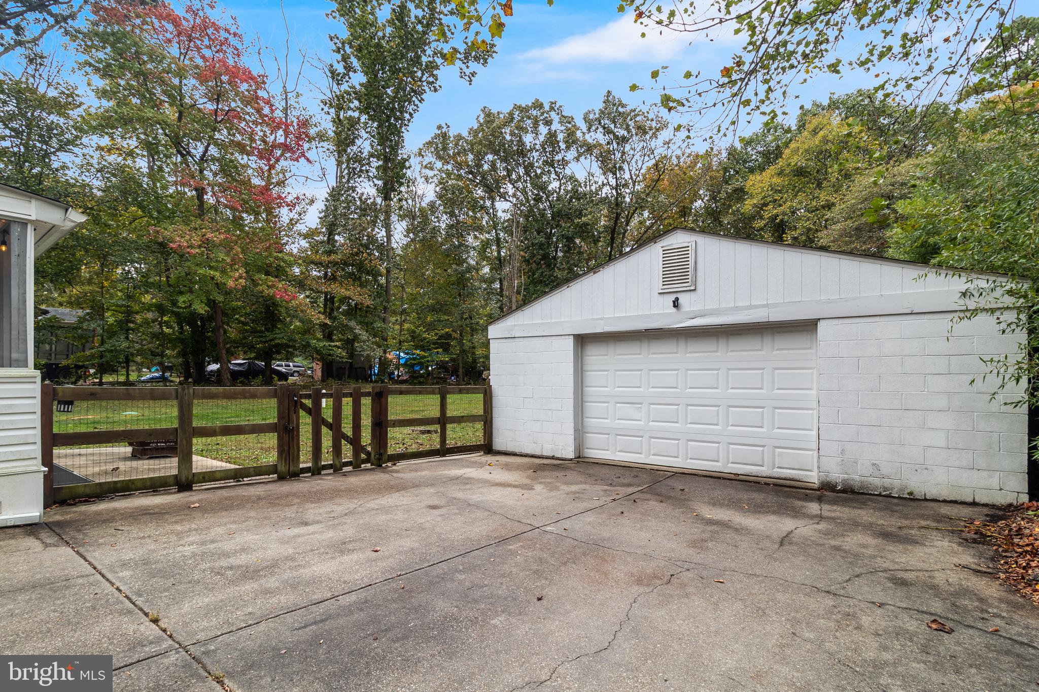 14305 Duckett Road Brandywine, MD 20613 - Photo 31 of 35 a front view of a house with a yard