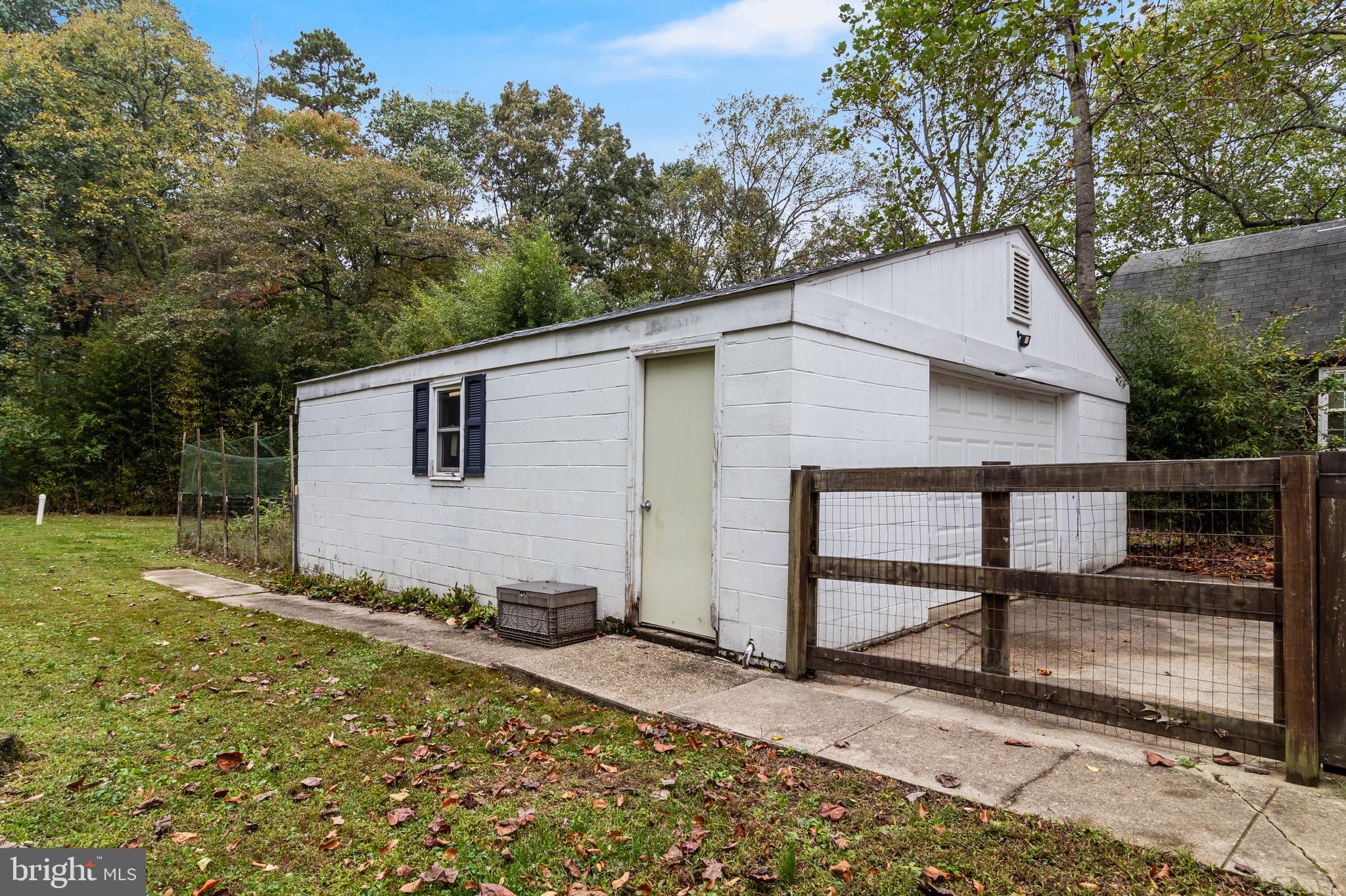 14305 Duckett Road Brandywine, MD 20613 - Photo 35 of 35 a view of a backyard