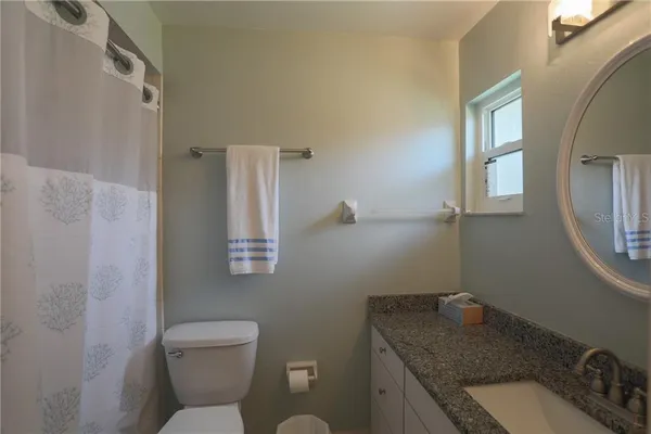 $4,600 | 6986 West Country Club Drive North, Unit 6986, Sarasota, FL 34243