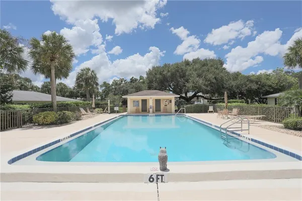 $4,600 | 6986 West Country Club Drive North, Unit 6986, Sarasota, FL 34243