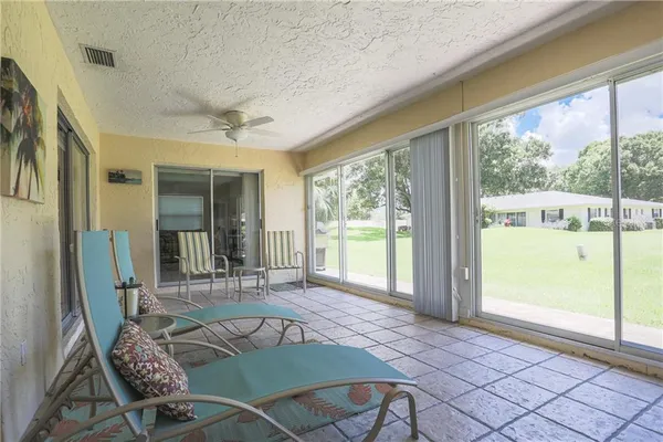 $4,600 | 6986 West Country Club Drive North, Unit 6986, Sarasota, FL 34243