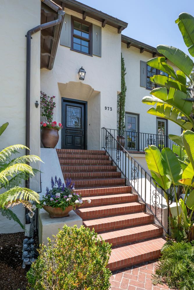 973 Baileyana Road Hillsborough, CA 94010 - Photo 8 of 56