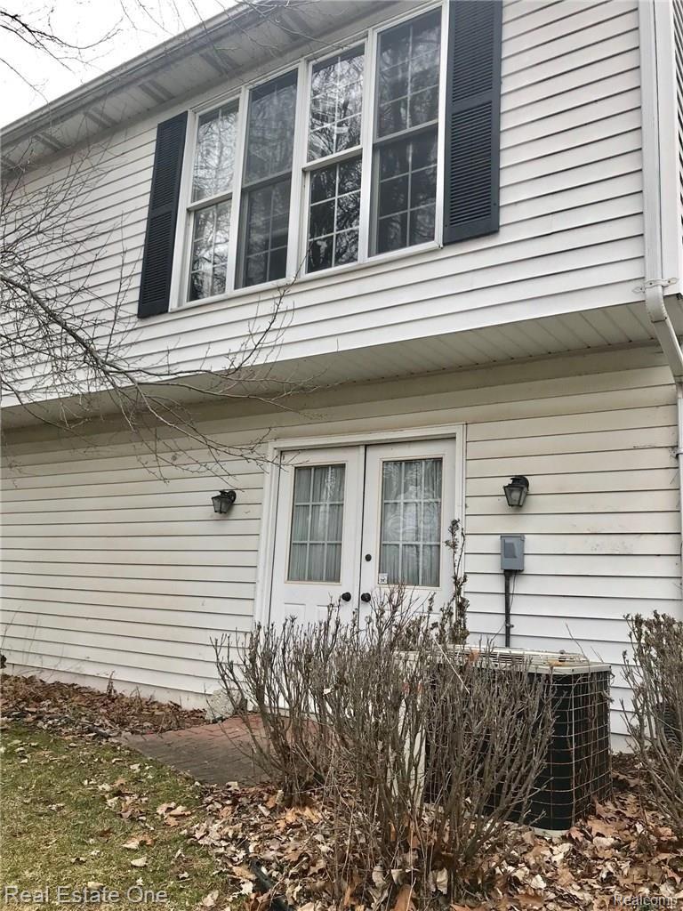1849 Ludgate Lane Rochester, MI 48309 - Photo 53 of 61 IMG_4178.jpg