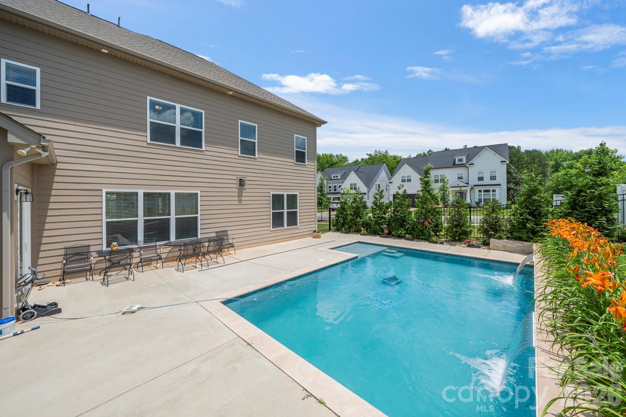5005 Alexander Road Charlotte, NC 28270 - Photo 40 of 46