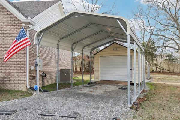 $325,000 | 104 Jollie Lane, Westmoreland, TN 37186