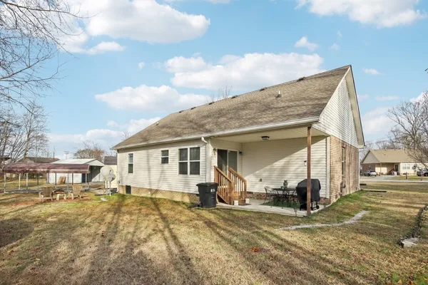 $325,000 | 104 Jollie Lane, Westmoreland, TN 37186